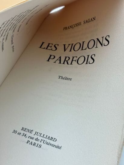 SAGAN, Françoise. Les Violons parfois.

Édition...