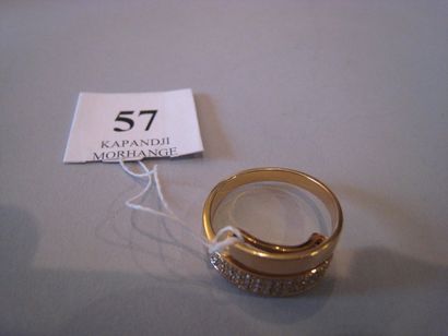 Bague en or jaune et pavage de diamants