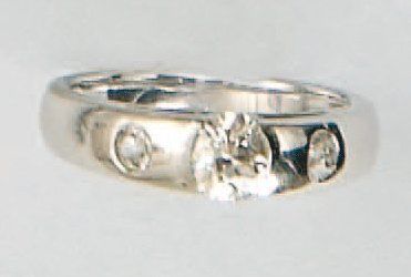 Bague en or gris, 3 diamants dont diamant...