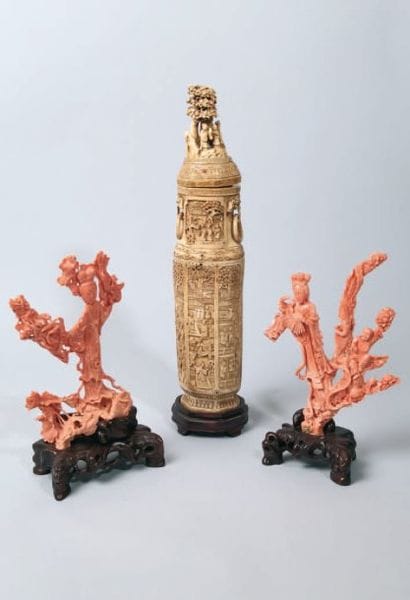 Sculptures en corail et ivoire