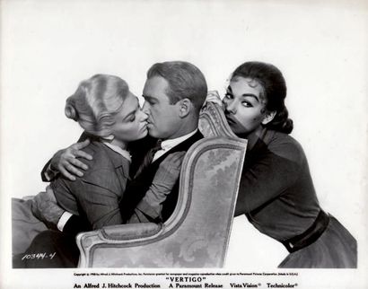 SUEURS FROIDES/VERTIGO Kim Novak et James...