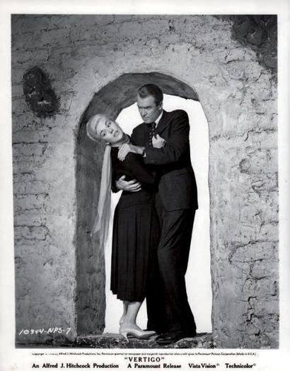 SUEURS FROIDES/VERTIGO Kim Novak et James...