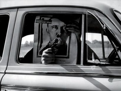 LE PETIT SOLDAT Michel Subor dans le film...