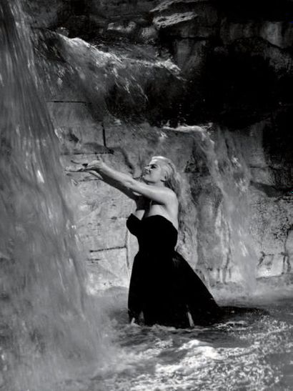 LA DOLCE VITA Anita Ekberg dans le film de...