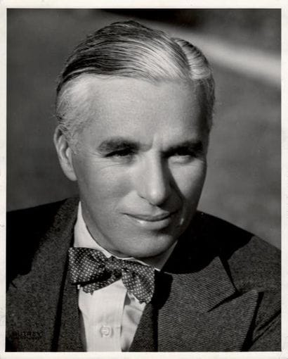 CHARLES CHAPLIN, C. 1936 Épreuve argentique...