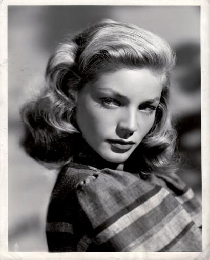 LAUREN BACALL, 1946 Épreuve argentique d'époque...
