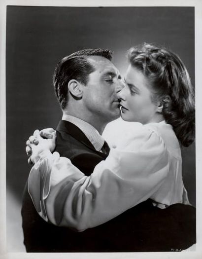 LES ENCHAÎNÉS/NOTORIOUS Ingrid Bergman et...