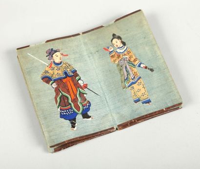 CHINE (Canton)
Petit livre ouvrant en portefeuille...
