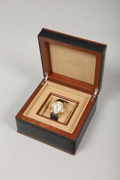 BREGUET
MARINE BIG DATE. Montre d'homme en...