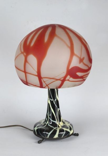 Georges DUMOULIN (1882-1959)
Lampe dite 