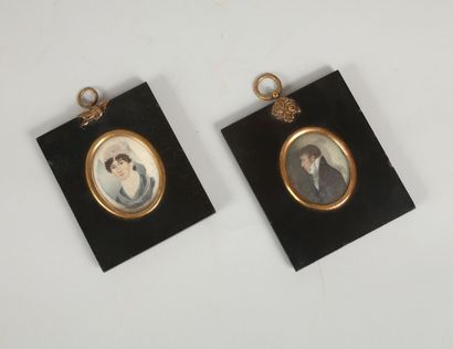 Ensemble de deux miniatures ovales sur ivoire...