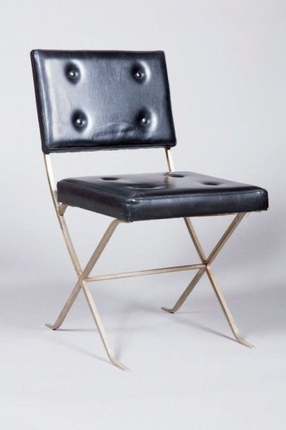 CHARLES
Modèle PLIANT. Tabouret à piètement...