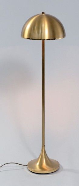 CHRYSTIANE CHARLES
Modèle VIRGINIE. Lampadaire...
