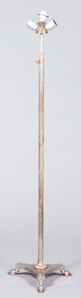 CHARLES
Modèle TRIPODE SABOT BICHE. Pied...