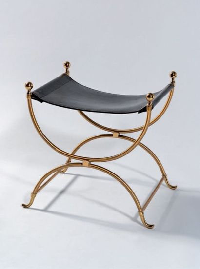 CHARLES
Modèle DAGOBERT. Tabouret curule...