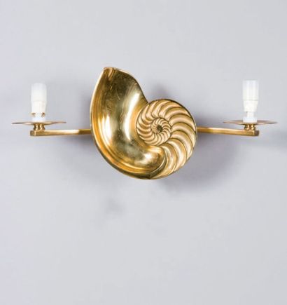 CHARLES
Modèle NAUTILA. Applique en bronze...