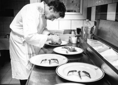 Stéphanie FRAISSE, née en 1969
Chez LASSERRE...