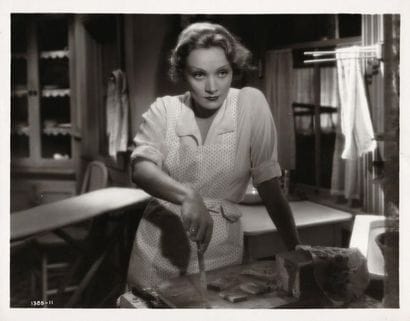 BLONDE VÉNUS/ BLONDE VENUS Marlène Dietrich...