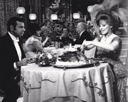 HELLO, DOLLY ! Walter Matthau et Barbra Streisand...