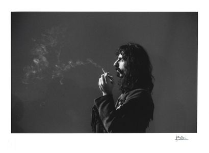FRANK ZAPPA

Séance photo à Paris, le 21...