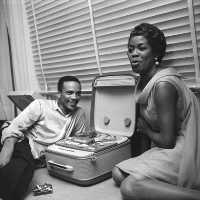 QUINCY JONES ET SARAH VAUGHAN

Séance photo...