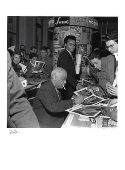 SIDNEY BECHET

La salle Pleyel, à Paris,...