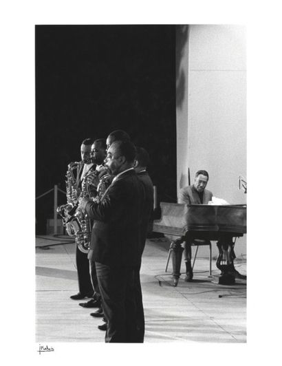 DUKE ELLINGTON

Concert au festival d'Antibes...