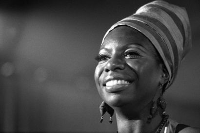 NINA SIMONE

Concert au festival d'Antibes...