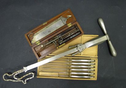 [Chirurgie] Lot de chirurgie.

- 1 boîte...