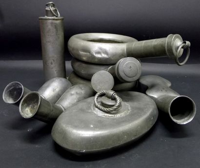 [Médecine] 6 urinoirs et 2 bouillotes.

Etain,...