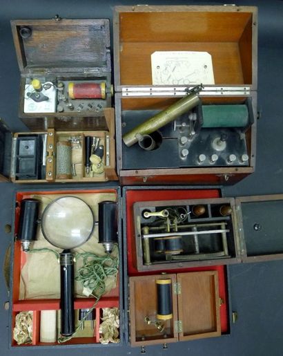 [Médecine] Ensemble d'électricité médicale...