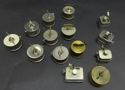 [Médecine] 14 scarificateurs.

Acier ou ...