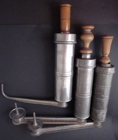 [Médecine] 3 clystères 