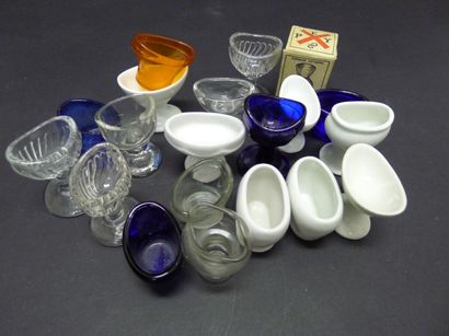 [Ophtalmologie] 19 rince-œil.

Porcelaine,...