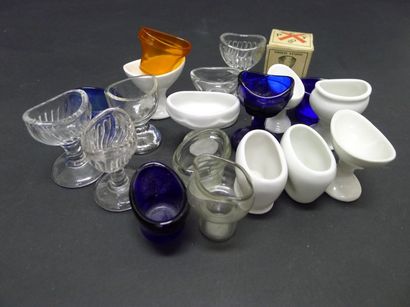 [Ophtalmologie] 19 rince-œil.

Porcelaine,...