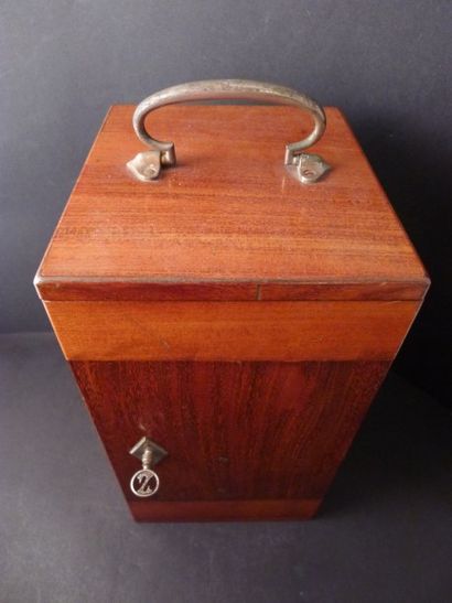 [Optique] 1 Hématospectroscope d'Hénocque...