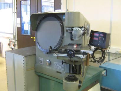 1 Projecteur de profil SAGEM avec affichage...