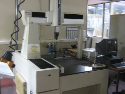 1 Machine à mesurer MITUTOYO euro-c-A9106...