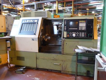 1 Tour cartérisé laqué vert OKUMA LB 15M...