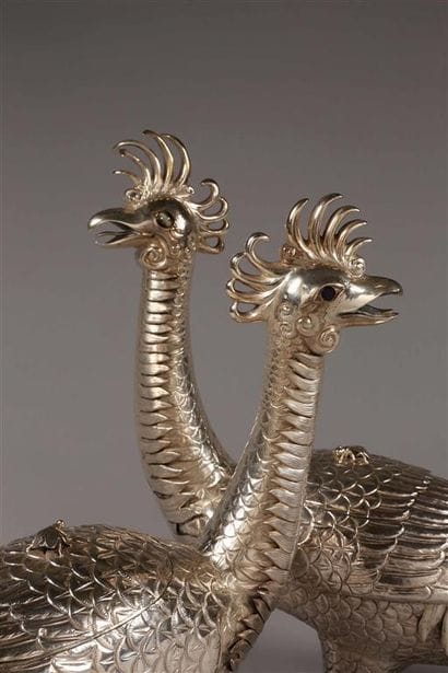 FERREIRA.
Deux phénix formant boîte en argent...