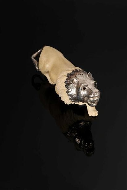 FERREIRA.
Suite de quatre statuettes en argent...