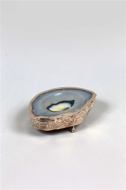Cendrier en agate, monture en argent * gravé...