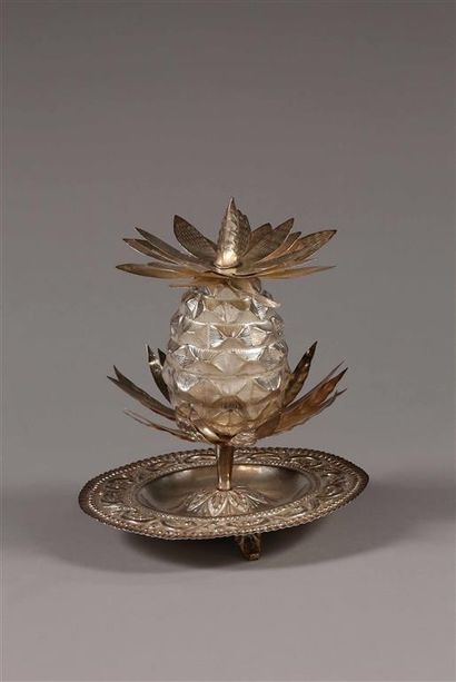 Coupe ananas en argent * reposant sur un...