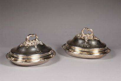 Paire de légumiers couverts en argent (925...