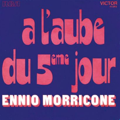 DISQUES VINYLES 45 TOURS. A L'AUBE DU 5EME...