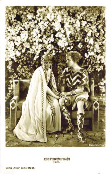 DIE NIBELUNGEN. 17 cartes postales allemandes...