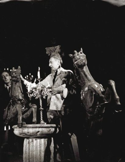 LE TESTAMENT D'ORPHEE. 20 épreuves gélatino-argentiques...