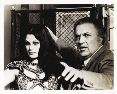 FELLINI ROMA. 14 épreuves gélatino-argentiques...