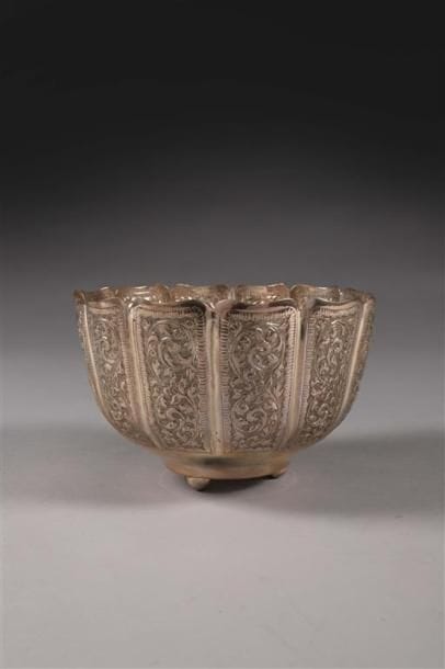 COUPE CREUSE POLYLOBÉE.
Argent (925/1 000e)...