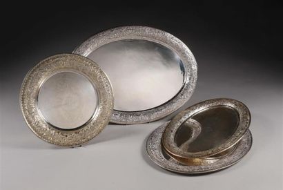 IMPORTANT SERVICE DE TABLE. 
Argent (925/1...